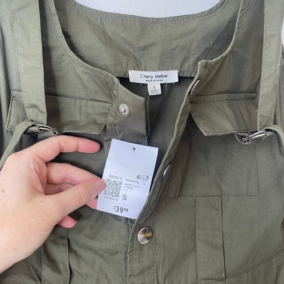 Forever 21 Jumpsuit Cargo Style Sleeveless Wide Leg Utility Fitted Size Small - Picture 9 of 11